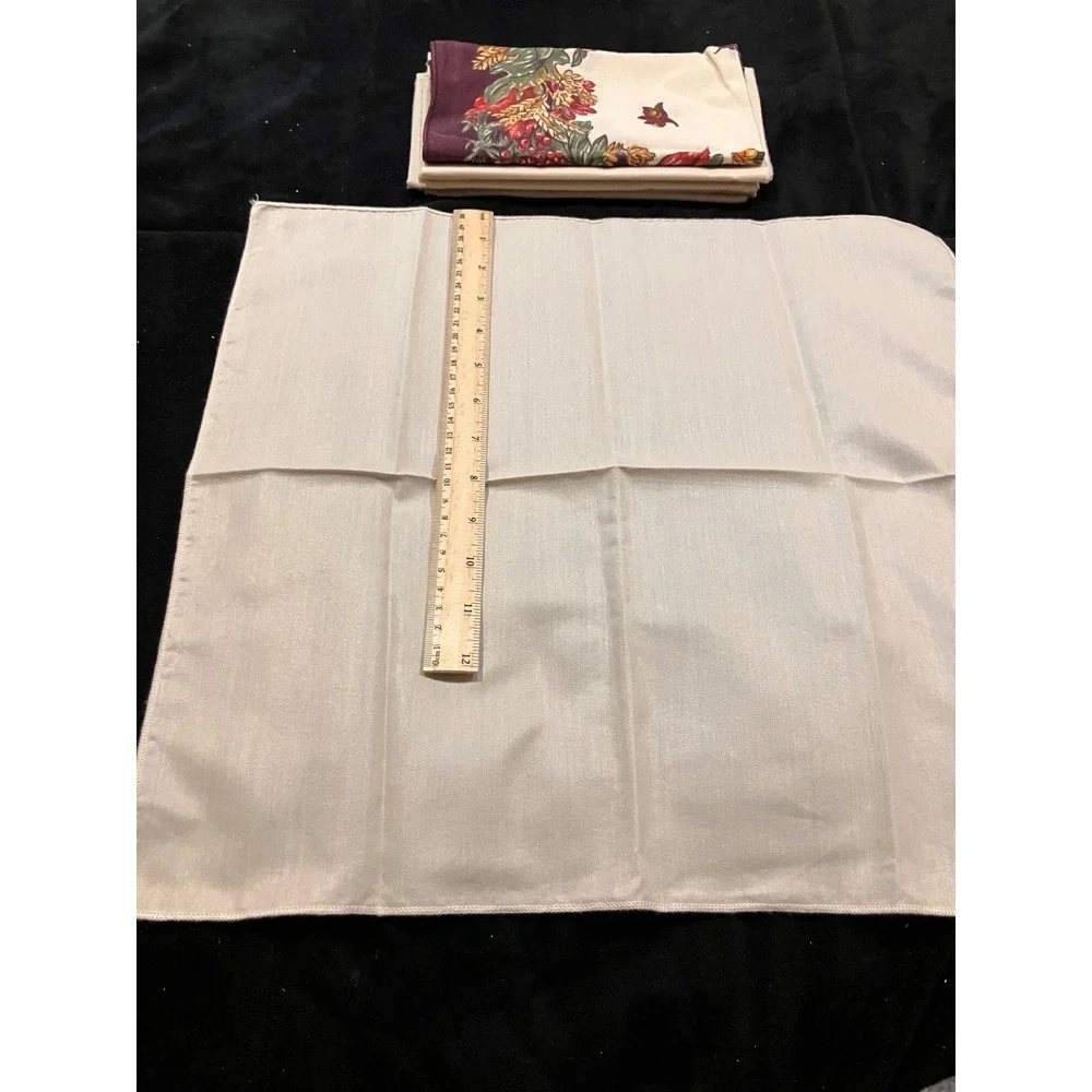 Lot of Cloth Napkins 7pc Cream Burgundy Harvest Autumn Floral 17x17